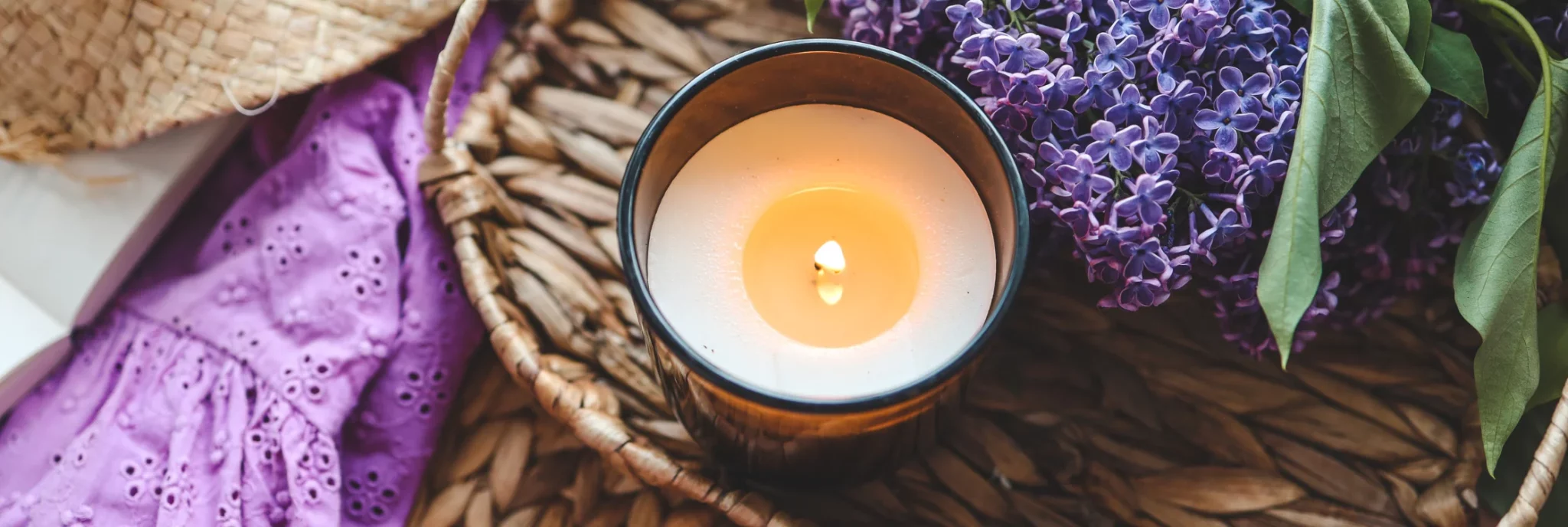 Égaye ton printemps avec des bougies parfumées ! 